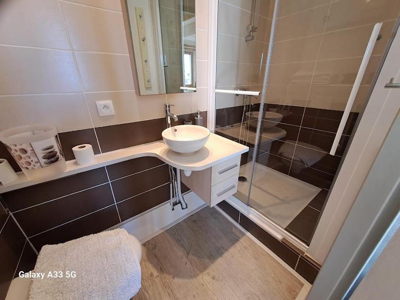 Chez Christine Et Fabrice Font-Romeu-Odeillo-Via